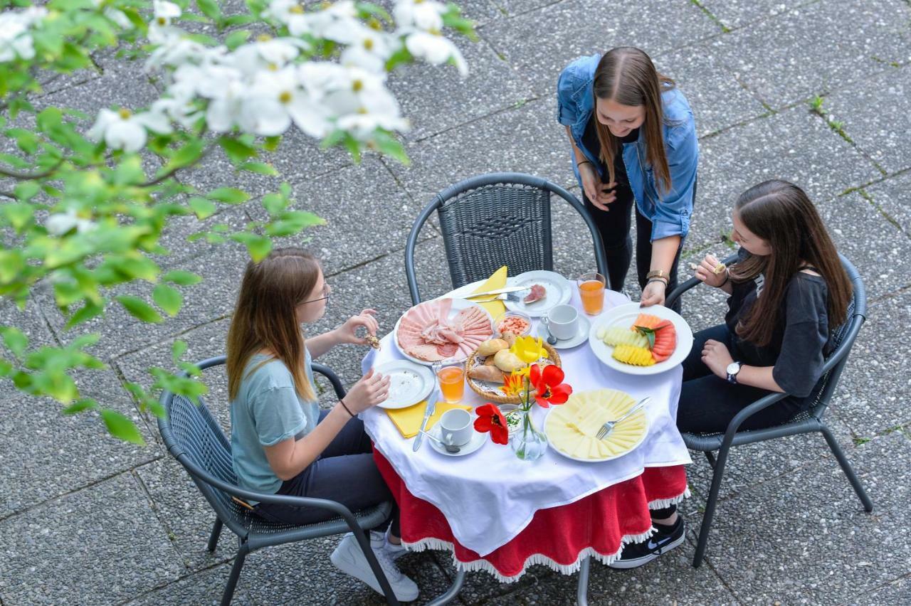 Kolping Gaestehaus Klagenfurt am Woerthersee Esterno foto